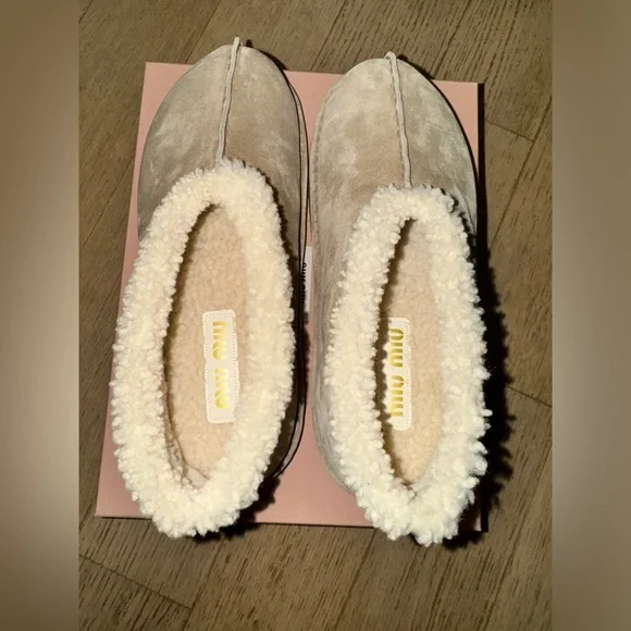 Miu Miu shearling suede boots size 40 - Picture 5 of 7